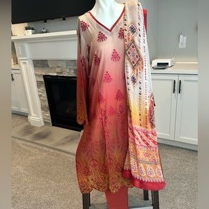 Brand new- 3 piece Pakistani Indian suite